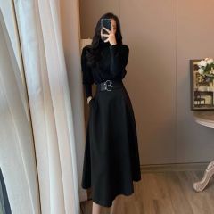 小香风两件套装女秋装新款法式复古名媛气质赫本风黑色打底连衣裙